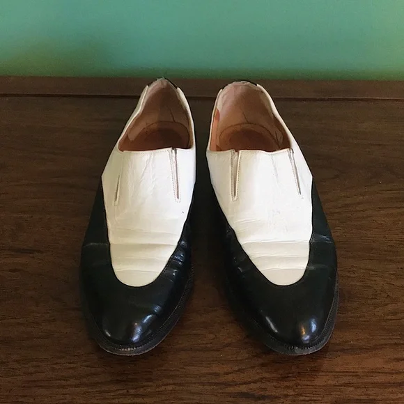 Robert Clergerie Shoes Vintage Black And White Slipon Flats